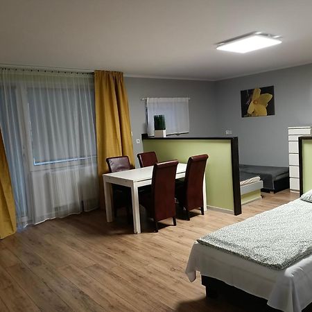 Vila Wypoczynek Letnia Oaza Sobienie Jeziory Exteriér fotografie